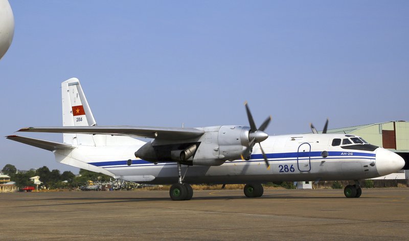 Sunday, 9 March 2014, a Vietnamese air force aircraft AN-26 is seen at a base in Ho Chi Minh City, Vietnam. Russiau2019s Defense Ministry says an AN-26 Russian military cargo plane of the same type has crashed in Syria, killing 32 people onboard. Photo: AP