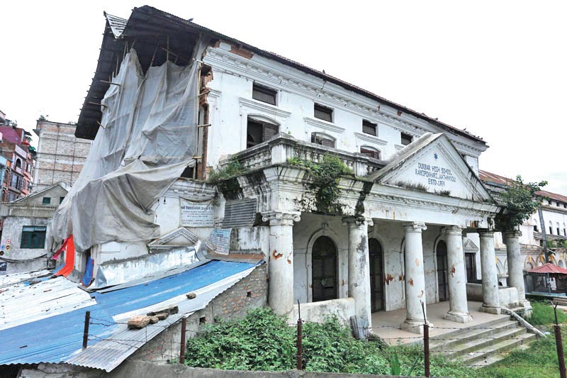 A view of quake-damaged Durbar High School in Kathmandu, on August 20, 2016. Photo: Bikesh Prajapati/THT