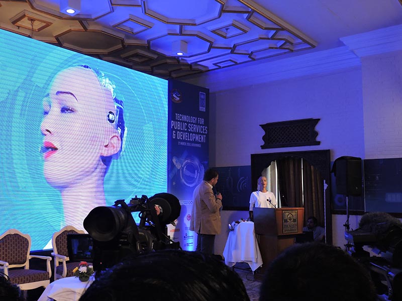 Sophia, the humanoid robot interacts with UNDP's Coordinator for Nepal Renaud Mayar during the United Nations innovation conference in Kathmandu, Nepal, on Wednesday, March 21, 2018. Photo: Sandeep Sen/ THT Online