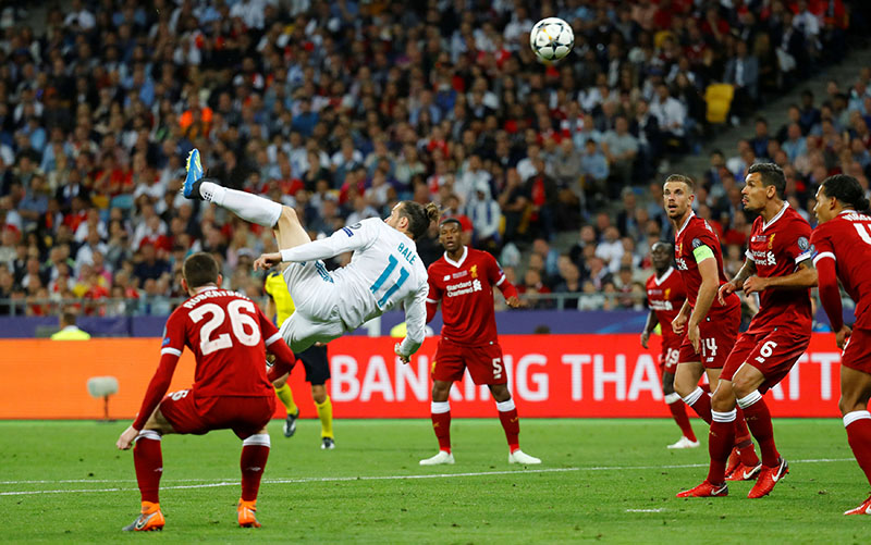 Real Madrid's Gareth Bale scores their second goal with a overhead kick during the Champions League final match between Real Madrid and Liverpool, at NSC Olympic Stadium, in Keiv, Ukraine, on May 26, 2018. Photo: Reuters