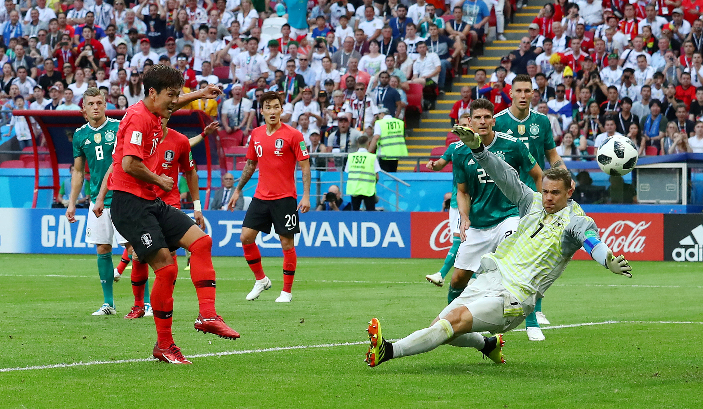 South Korea's Kim Young-gwon scores their first goal past Germany's Manuel Neuer Photo:   REUTERS