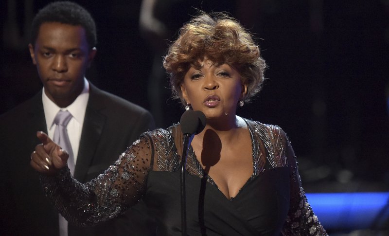 Anita Baker accepts the lifetime achievement award at the BET Awards at the Microsoft Theater on Sunday, June 24, 2018, in Los Angeles. Photo: APn