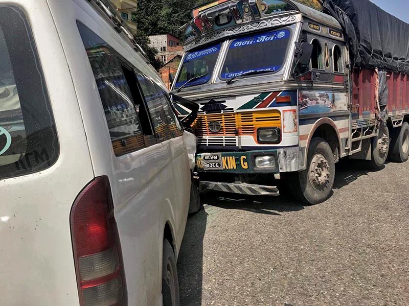 The scene of truck-microbus collision in Baireni Bazaar, Galchhi Rural Municipality-6 of Dhading district, on Thursday, June 21, 2018. Photo: Keshav Adhikari