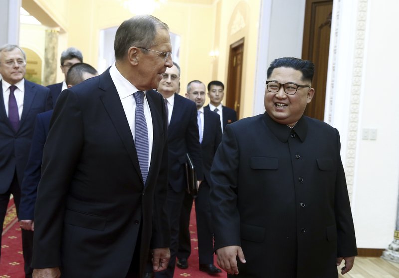 Korean leader Kim Jong Un, right, and Russiau2019s Foreign Minister Sergei Lavrov walk, during a meeting in Pyongyang, North Korea, on Thursday, May 31, 2018. Photo: AP