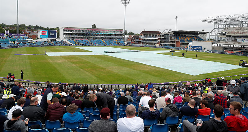 Cricket - England v Pakistan - Second Test - Emerald Headingley Stadium, Leeds, Britain - June 2, 2018   General view of the stadium during a rain delay   Action Images via Reuters/Lee Smith