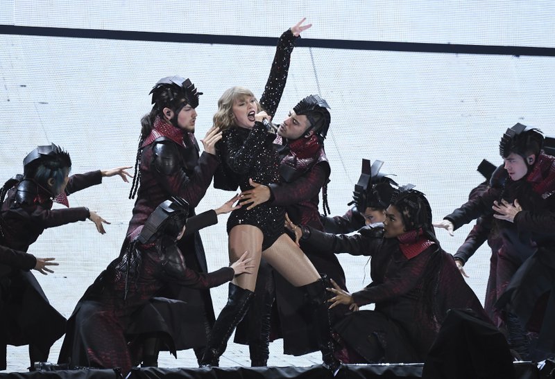 Singer Taylor Swift performs during her Reputation tour at MetLife Stadium on Friday, July 20, 2018, in East Rutherford, N.J. Photo: APn