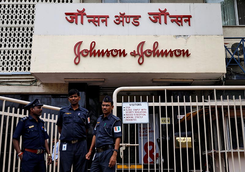 Security guards stand outside the office of Johnson &amp; Johnson in Mumbai, India, August 29, 2018.  Photo: Reuters/ File