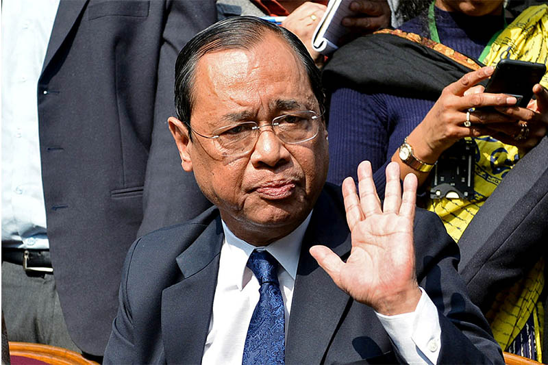 Ranjan Gogoi, a Supreme Court judge, gestures as he addresses the media at a news conference in New Delhi, India January 12, 2018. Photo: Reuters
