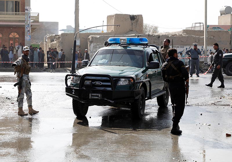 Afghan policemen keep watch at the site of a suicide attack in Kabul, Afghanistan October 29, 2018. Photo: Reuters