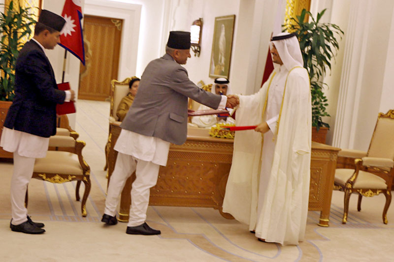 Nepal's foreign minister Pradeep Gyawali (left) shakes hands with his Qatari counterpart after signing an MoU in Doha on Tuesday, October 30, 2018. Photo: RSS