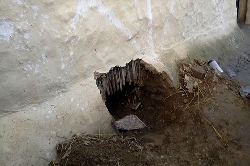 A tunnel dug by thieves at local Jagat Ray Yadavu2019s house in Harsaha Tole in Katahariya Municipality in Rautahat on November 10, 2018. Photo: Prabhat Kumar Jha/THTn