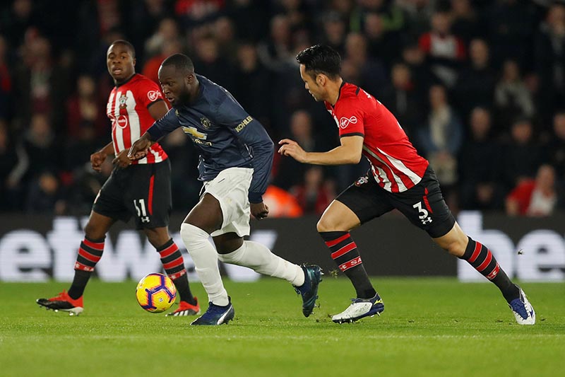 Manchester United's Romelu Lukaku in action with Southampton's Maya Yoshida during the Premier League match between Southampton and Manchester United, at St Mary's Stadium, in Southampton, Britain, on December 1, 2018. Photo: Action Images via Reuters