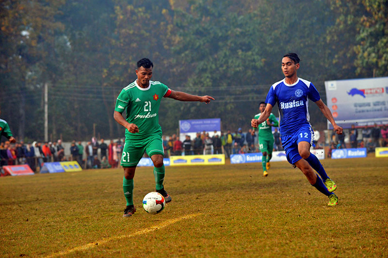 Action in the match between Tribhuvan Army Club and Nava Janajagriti Youth Club (right) during the 10th Ruslan Simara Gold Cup in Bara on Wednesday. TAC won 1-0. Photo: THT