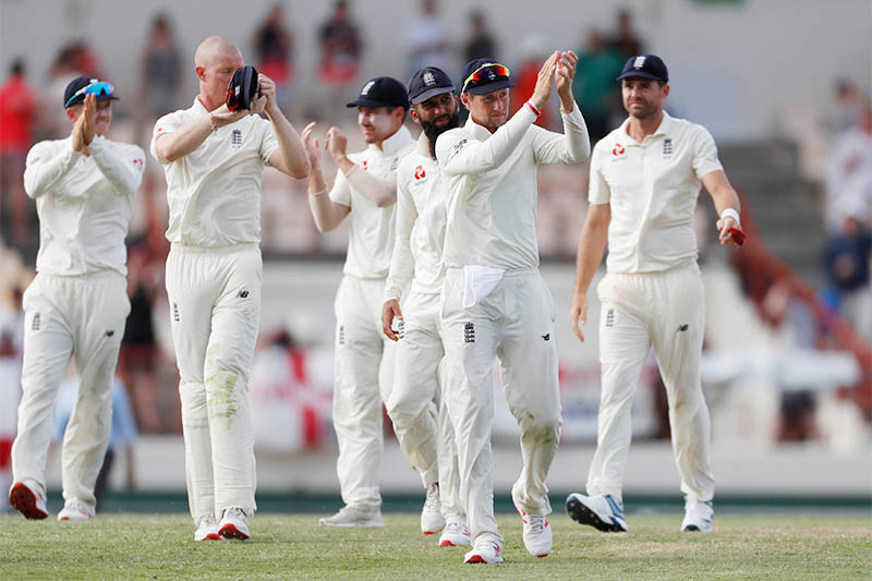 England's Joe Root applauds the fans after the match. Photo: Reuters