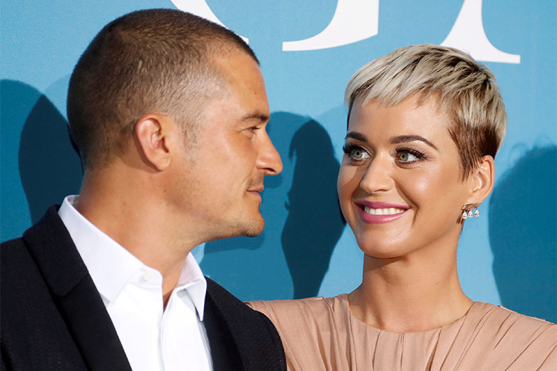 FILE: Singer Katy Perry and actor Orlando Bloom smile upon their arrival for the Monte-Carlo Gala for the Global Ocean in Monaco, September 26, 2018. Photo: Reuters