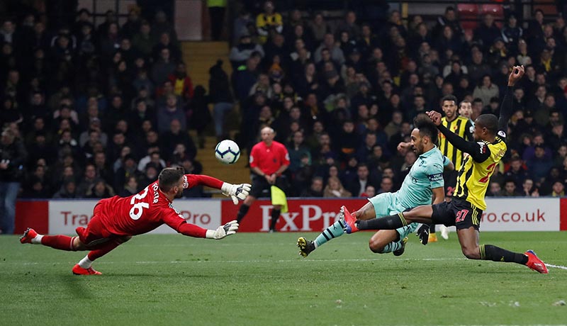 Arsenal's Pierre-Emerick Aubameyang misses a chance to score during the Premier League match between Watford and  Arsenal , at Vicarage Road, in Watford, Britain, on April 15, 2019. Photo: Action Images via Reuters