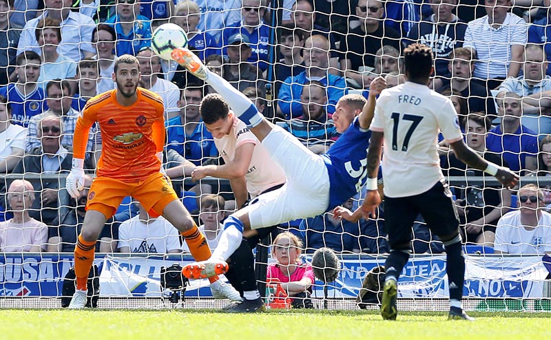 Everton's Richarlison scores their first goal during the  Premier League match between Everton and Manchester United, at Goodison Park,in  Liverpool, Britain, on April 21, 2019. Photo: Action Images via Reuters