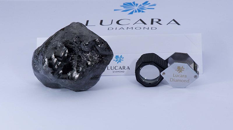 A 1,758 carat diamond recovered from from Lucara Diamond Corp.'s Karowe Diamond Mine in Botswana is pictured in this undated handout photo obtained by Reuters April 25, 2019. Photo: Eduardo Hernandez M./Lucara Diamond/Handout via Reuters