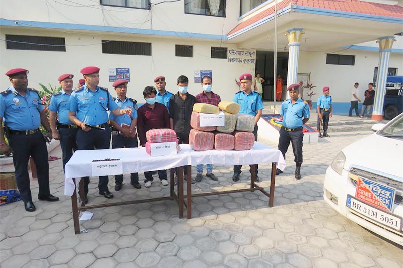 Police making public three persons arrested with drugs on the premises of District Police Office, Makawanpur, on Sunday, April 21, 2019. Photo: THT
