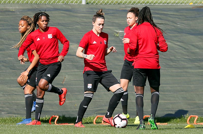 Defender of England's football team Lucy Bronze attends a training session ahead of the FIFA Women's World Cup, at the Groupama Olympique Lyon training center in Decines-Charpieu near Lyon, France, April 17, 2019. Photo: Reuters