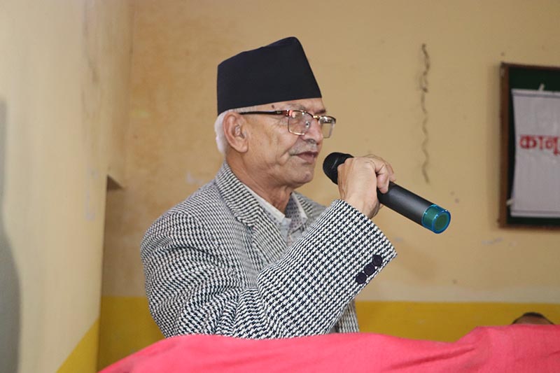 Province 3 Chief Minister Dor Mani Poudel addressing a programme on the occassion of Law Day in Hetauda Sub-Metropolitan City, in Makawanpur, on Thursday, May 9, 2019. Photo: Prakash Dahal/ THT