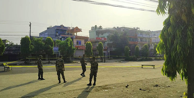 Nepal Army guard the area affected by the strike called by Netra Bikram Chand (Biplav)-led Communist Party of Nepal (CPN) at Chandrapur Municipality, Rautahat district, on Monday, 27 May 2019. Photo: Prabhat Kumar Jha/THT