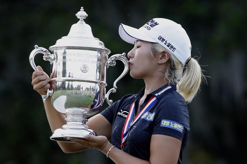 Jeongeun Lee6 of South Korea, kisses the championship trophy after winning the final round of the US Women's Open golf tournament, Sunday, June 2, 2019, in Charleston, South Carolina. Photo: AP.