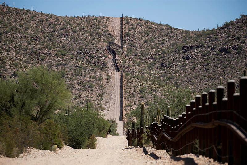 FILE PHOTO: The US-Mexico border is seen near Lukeville, Pima County, Arizona, USA, September 11, 2018. Photo: Reuters