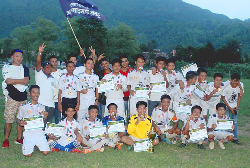Nirmal School team members pose for photo after winning title of the Kwik’s Cup Inter-school Football Tournament. Photo: THT