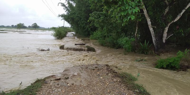 Flooded Khando River entering Tilathi Koiladi Rural Municipality-1 of Saptari district, on Friday, July 26, 2019. Photo: Byas Syankhar Upadhyay/THT