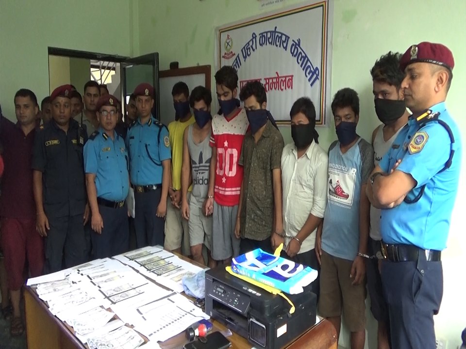 Kailai Police making public those arrested for their involvement in counterfeit currency dealings, along with the seized items, during a press meet, on Friday, August 9, 2019. Photo: Tekendra Deuba/THT 