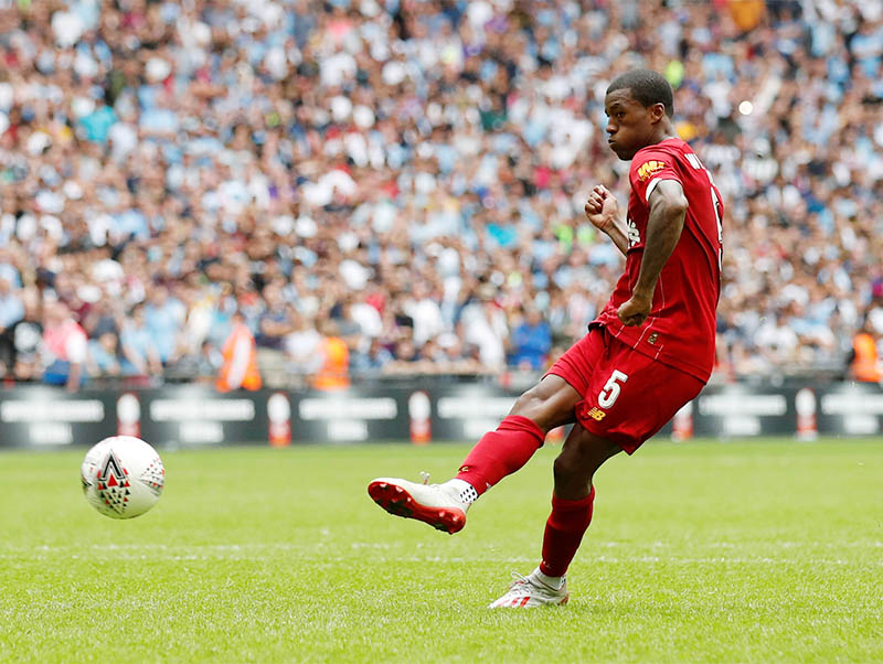Liverpool's Georginio Wijnaldum takes a penalty that was saved by Manchester City's Claudio Bravo during the penalty shootout. Photo: Reuters