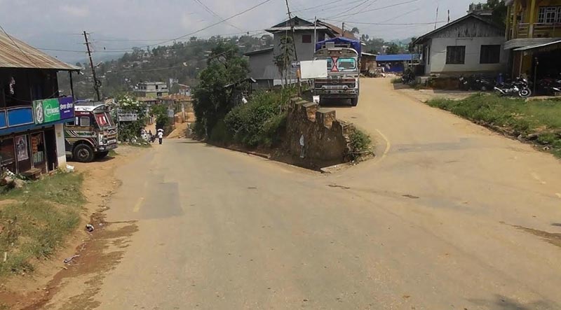A view of Phidim Bazaar wearing a deserted look due to the general strike called by Rastriya Janamukti Party-affiliated Limbuwan Prantiya Parishad, in Panchthar, on Wednesday, August 7, 2019. Photo: THT