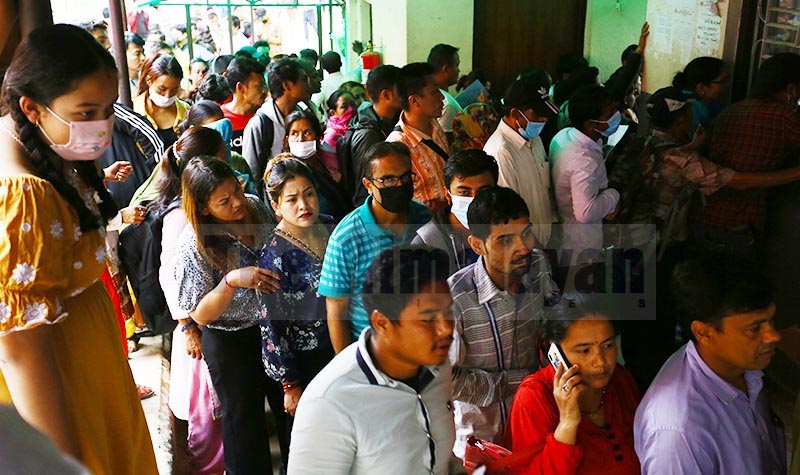 Sukraraj Tropical and Infectious Disease Hospital sees a surge in the number of patients seeking treatment for dengue, on Wednesday, September 11, 2019. Photo: Rajesh Gurung/THT