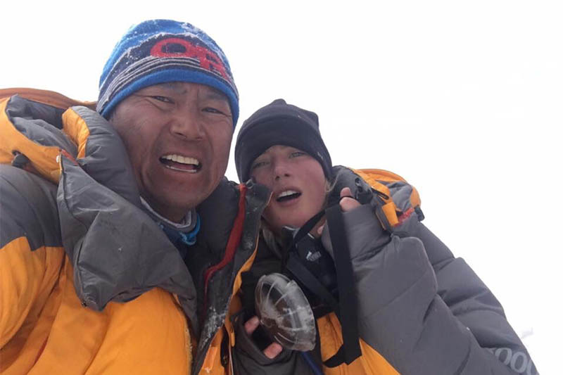 Phunuru Sherpa (left) and Australian mountaineer Gabrielle Jane Kanizay on Mt Cho Oyo. Courtesy: Beyul Adventure