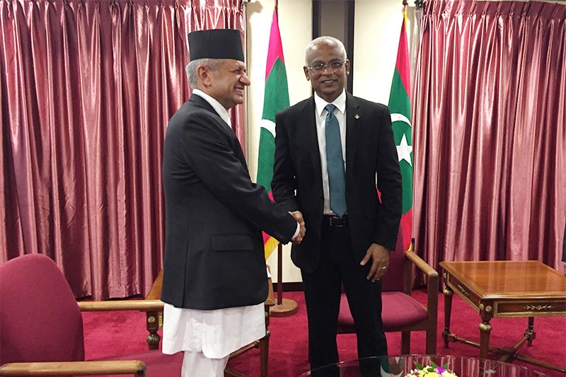 Minister for Foreign Affairs Pradeep Kumar Gyawali shakes hands with President of the Republic of the Maldives Ibrahim Mohamed Solih, in the Maldives, on Tuesday, September 3, 2019. Photo: MoFA Nepal