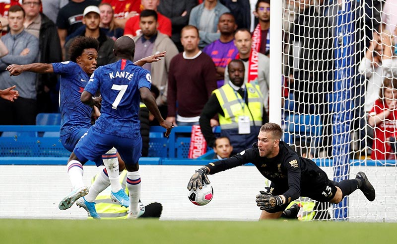 Liverpool's Adrian collects the ball from Chelsea's Willian and N'Golo Kante during the Premier League match between Chelsea and Liverpool, at Stamford Bridge, in London, Britain, at September 22, 2019. Photo: Action Images via Reuters