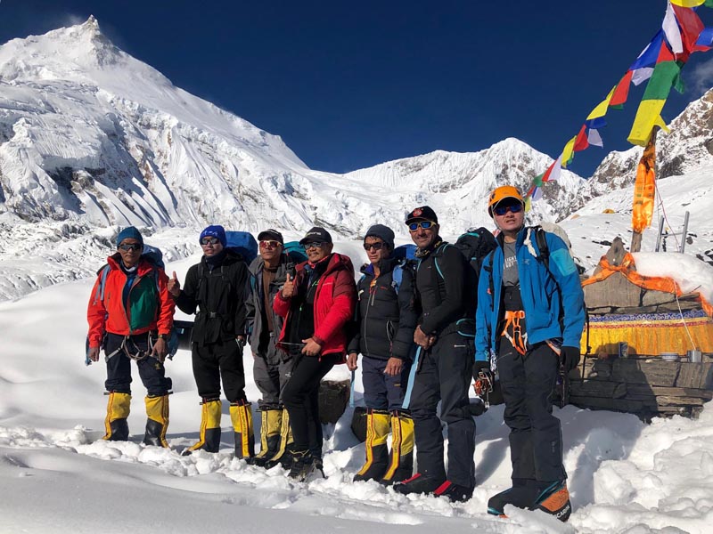 Rope-fixing team on Mt Manaslu. Photo Courtesy: Tashi Lakpa Sherpa