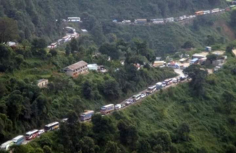 Movement of vehicles obstructed due to traffic jam at Nagdhunga. Photo: RSS