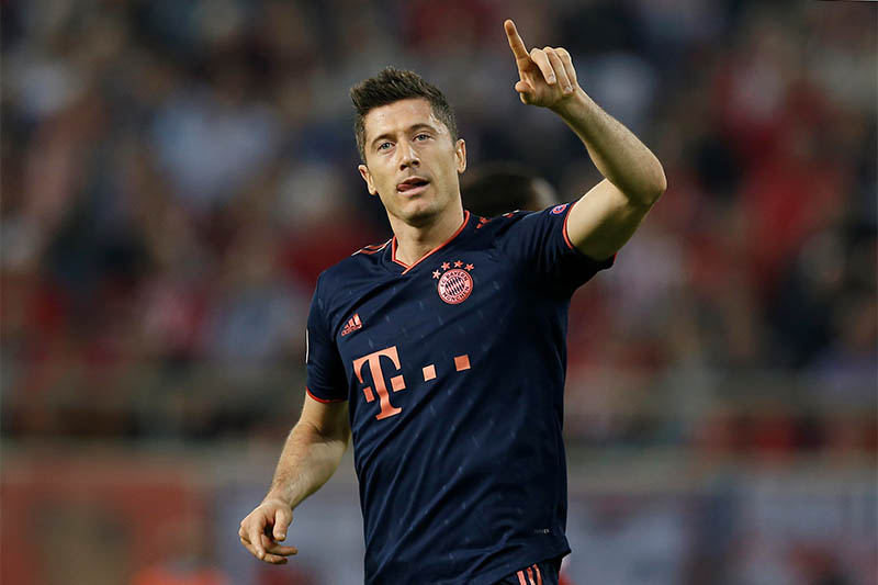 Bayern Munich's Robert Lewandowski celebrates scoring their first goal. Photo: Reuters