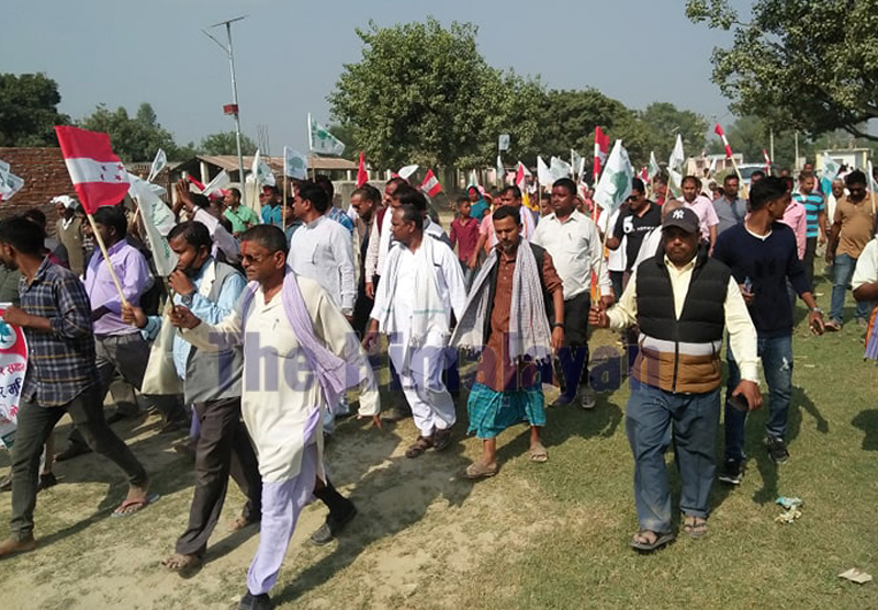 Cadres and leaders of Nepali Congress heading towards the Chief Election Officeru2019s Office to file candidacy for the post of ward chairperson in Kalyanpur Municipality-12, Siraha, on Wednesday. nPhoto:THT