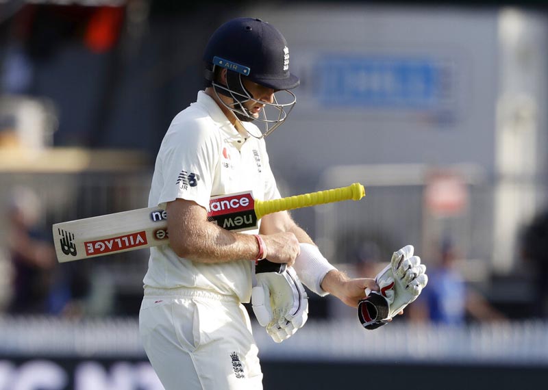 England's Joe Root walks from the field at the close of play on day two of the second cricket test between England and New Zealand at Seddon Park in Hamilton, New Zealand, Saturday, November 30, 2019. Photo: AP