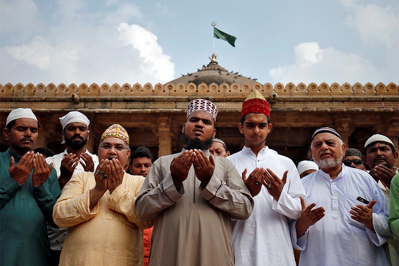 Muslims pray for peace ahead of verdict on a disputed religious site in Ayodhya, inside a mosque premises in Ahmedabad, India, on November 8, 2019. Photo: Reuters
