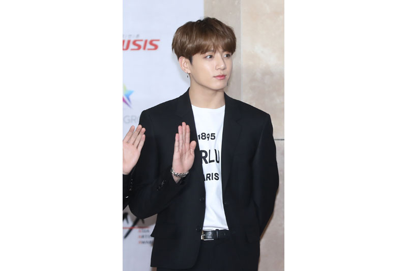 A member of K-pop group BTS, Jungkook, poses for the media at the Asia Artist Awards in Incheon, South Korea, Nov 28, 2018. Photo: Cho Su-jeung/Newsis via AP