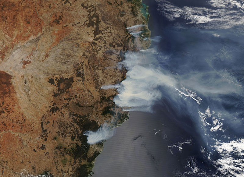 Overview of wildfires in New South Wales, Australia November 14, 2019. Photo Courtesy: Satellite image u00a92019 Maxar Technologies/via REUTERS