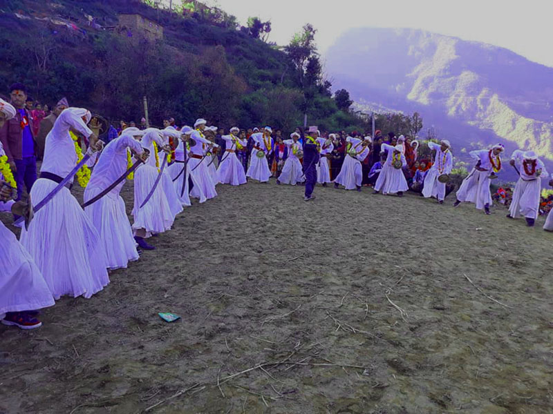Sudur-paschim's popular Bhuwa dance, which used to be performed during the regimes of kings, being performed by locals in Sanagaun, Purbi-chauki Rural Municipality, Doti district. Photo: Rastriya Samachar Samiti