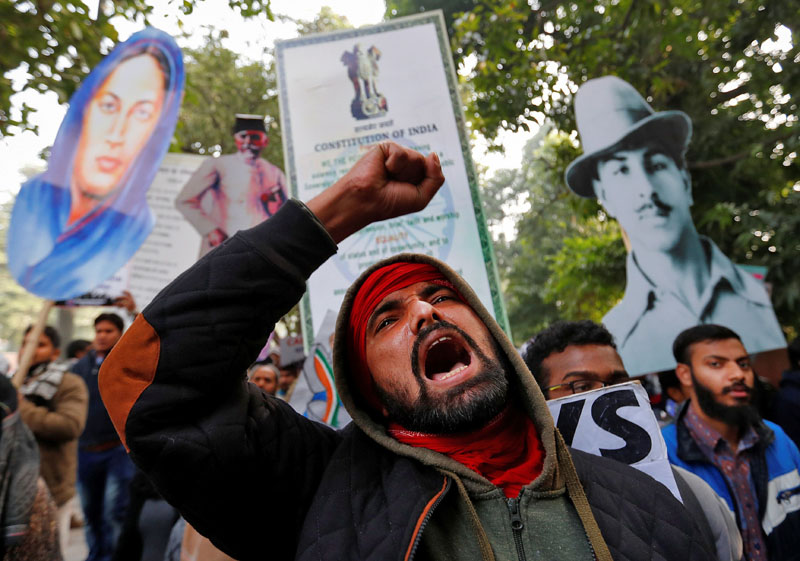A demonstrator shouts slogans during a protest against a new citizenship law, in New Delhi, India, December 24, 2019. Photo: Reuters