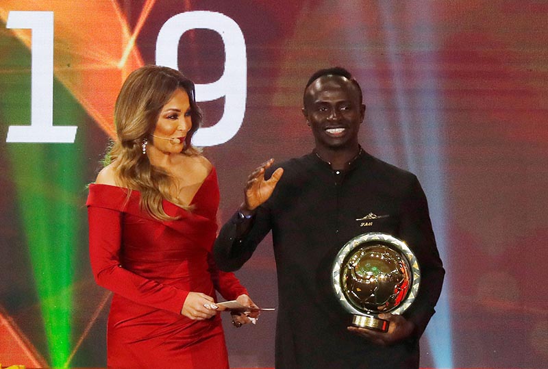 Senegal's Sadio Mane receives the African footballer of the year award at Albatros Citadel Sahl Hasheesh, in Hurghada, Egypt, on January 7, 2020. Photo: Reuters