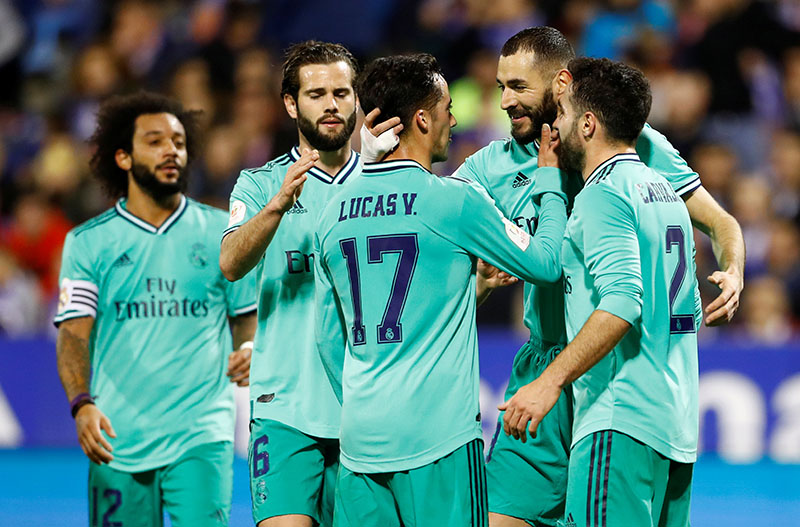 Real Madrid's Karim Benzema celebrates scoring their fourth goal with teammates during the Copa del Rey Round of 16 match between Real Zaragoza and Real Madrid, at  La Romareda, in Zaragoza, Spain, on January 29, 2020. Photo: Reuters