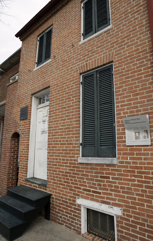 The exterior of the Poe house and Museum, a historic landmark in Baltimore, Dec 4, 2008. Photo: AP/File